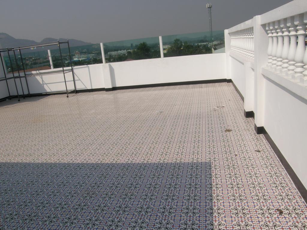 Wansabai Place HHQ Exterior foto